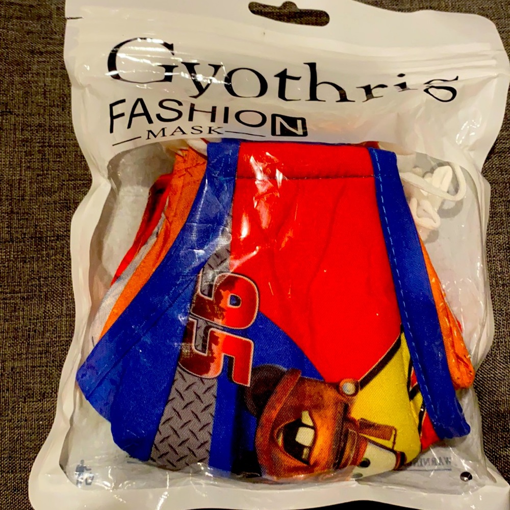 Kids Reusable face-mask New in package of 6